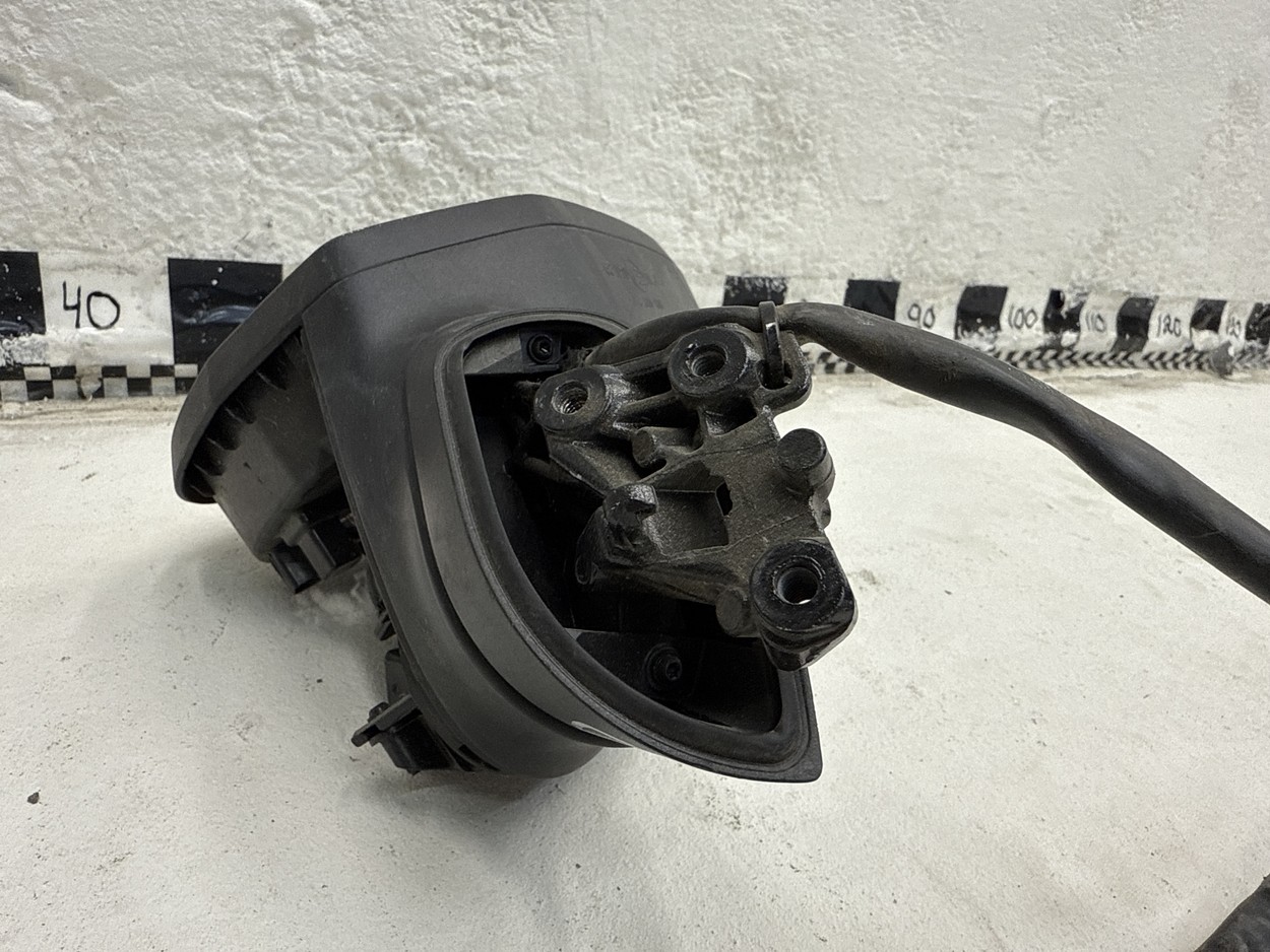 Зеркало правое Audi A4 B9 14 контактов