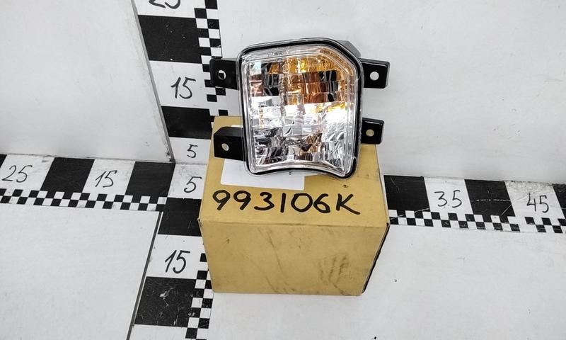 Повторитель поворота переднего бампера левый Mitsubishi L200 5 Restail