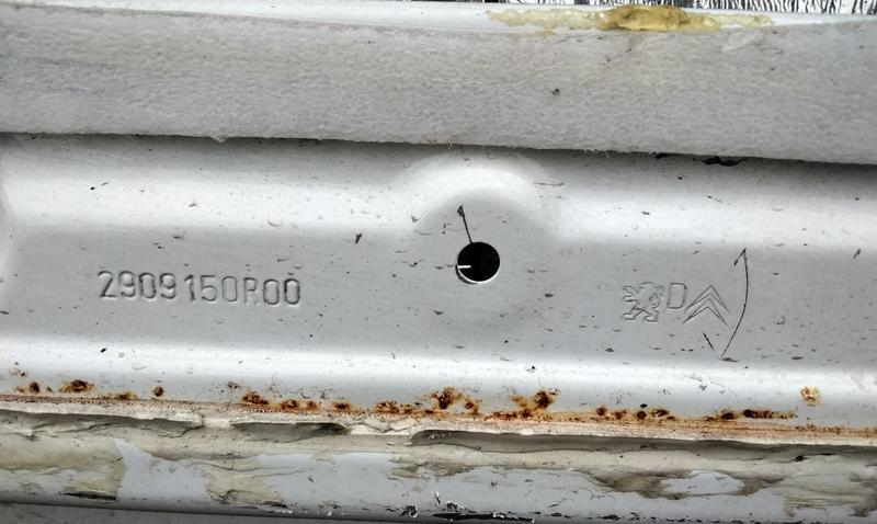 Дверь задняя правая сдвижная Peugeot Traveller глухая