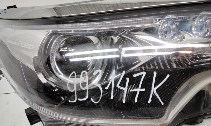 Фара передняя правая Toyota Fortuner 2 LED