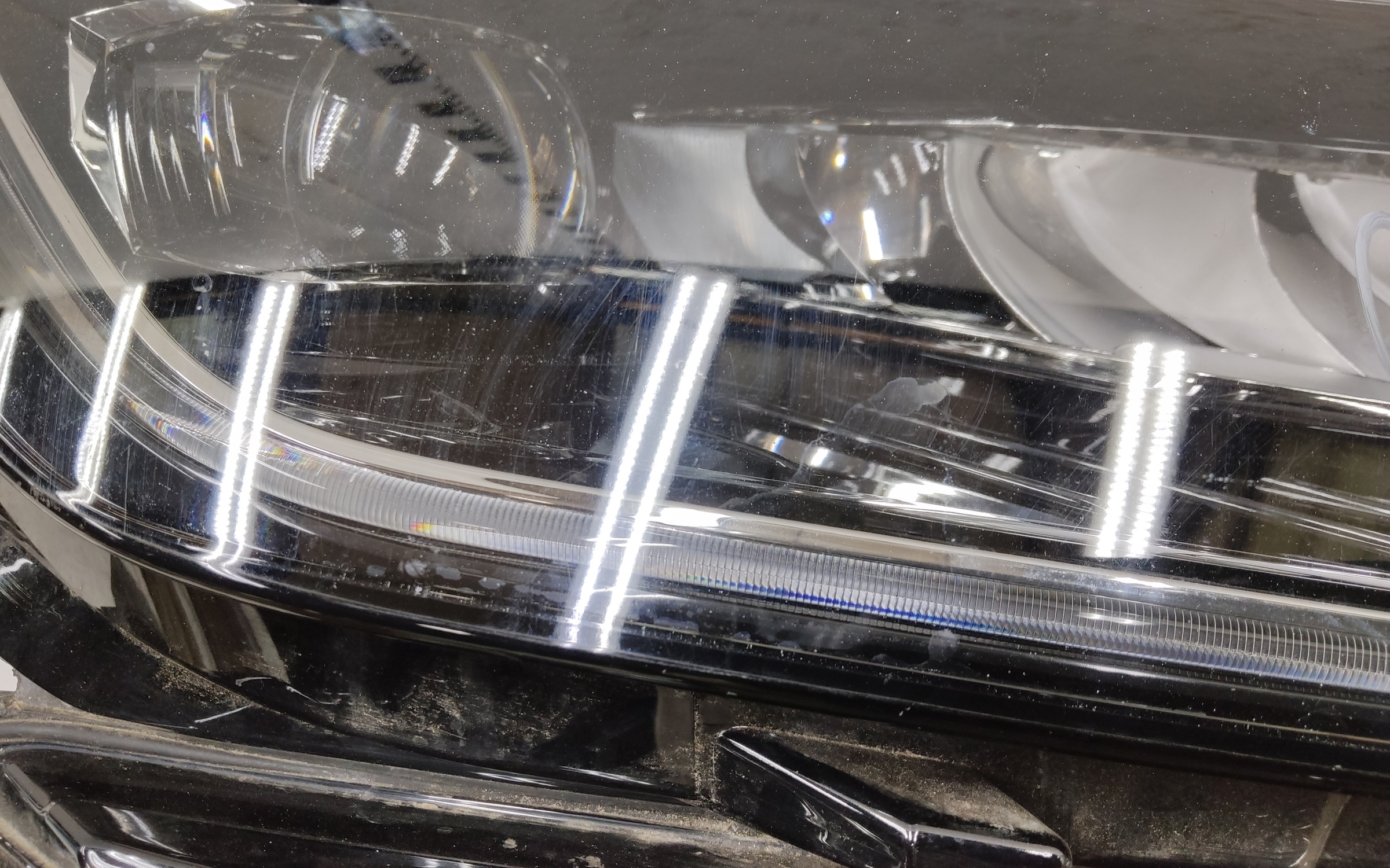 Фара передняя правая Skoda Kodiaq LED