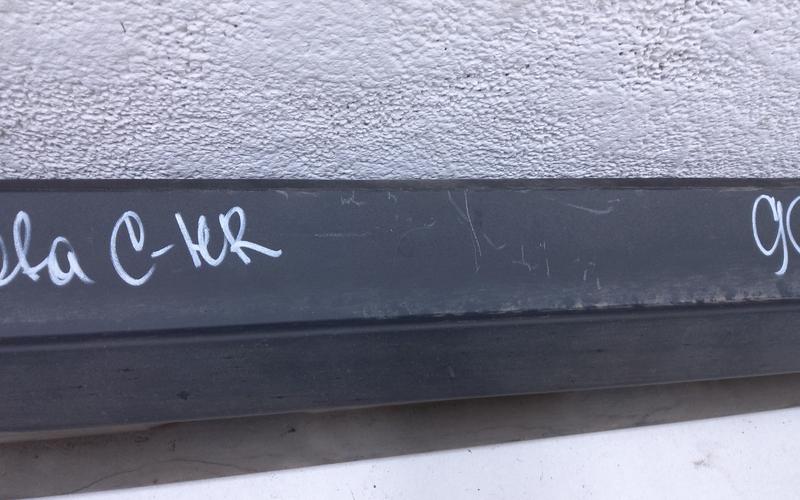 Накладка порога левая Toyota C-HR