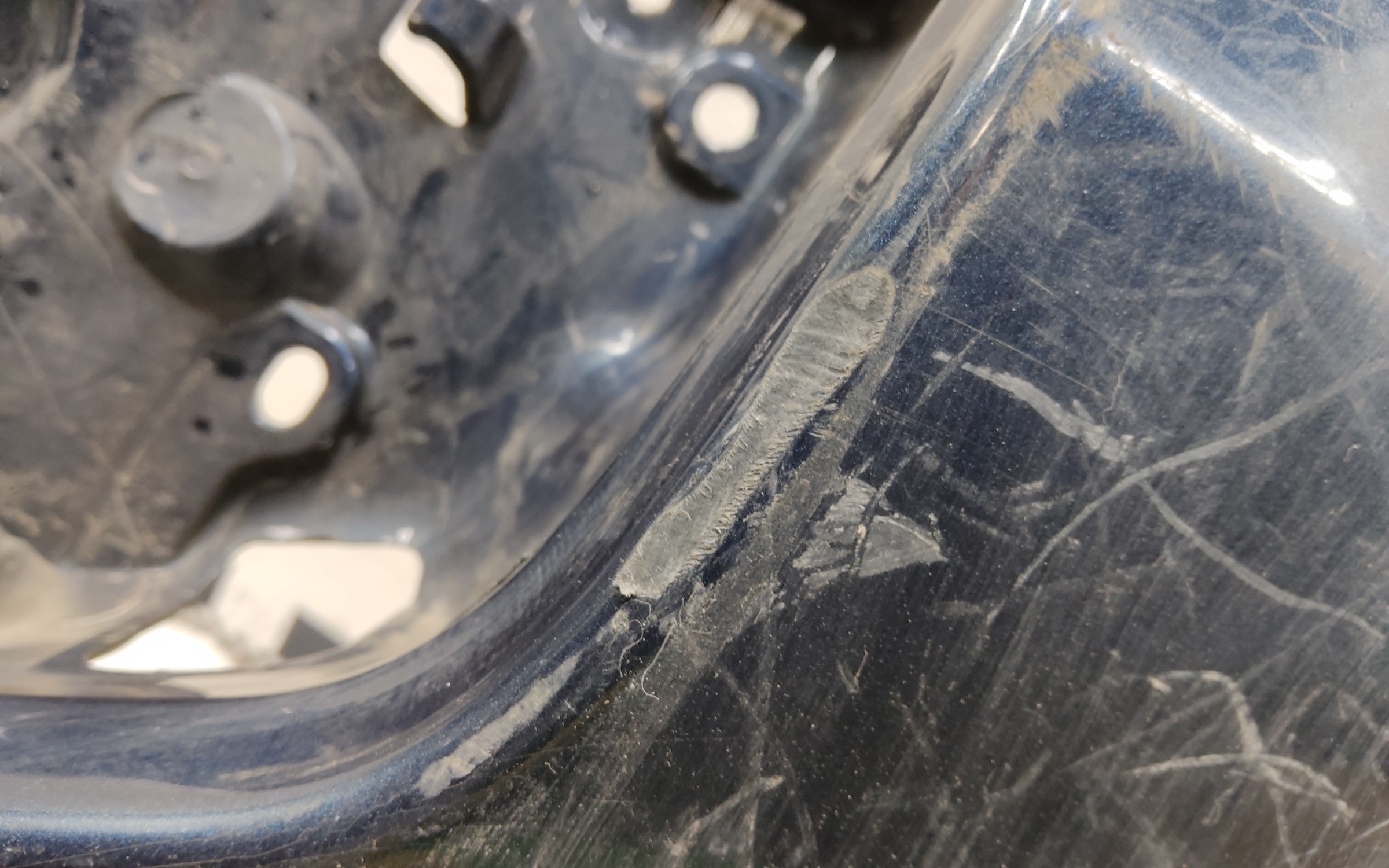 Бампер задний Mitsubishi Pajero Sport 3