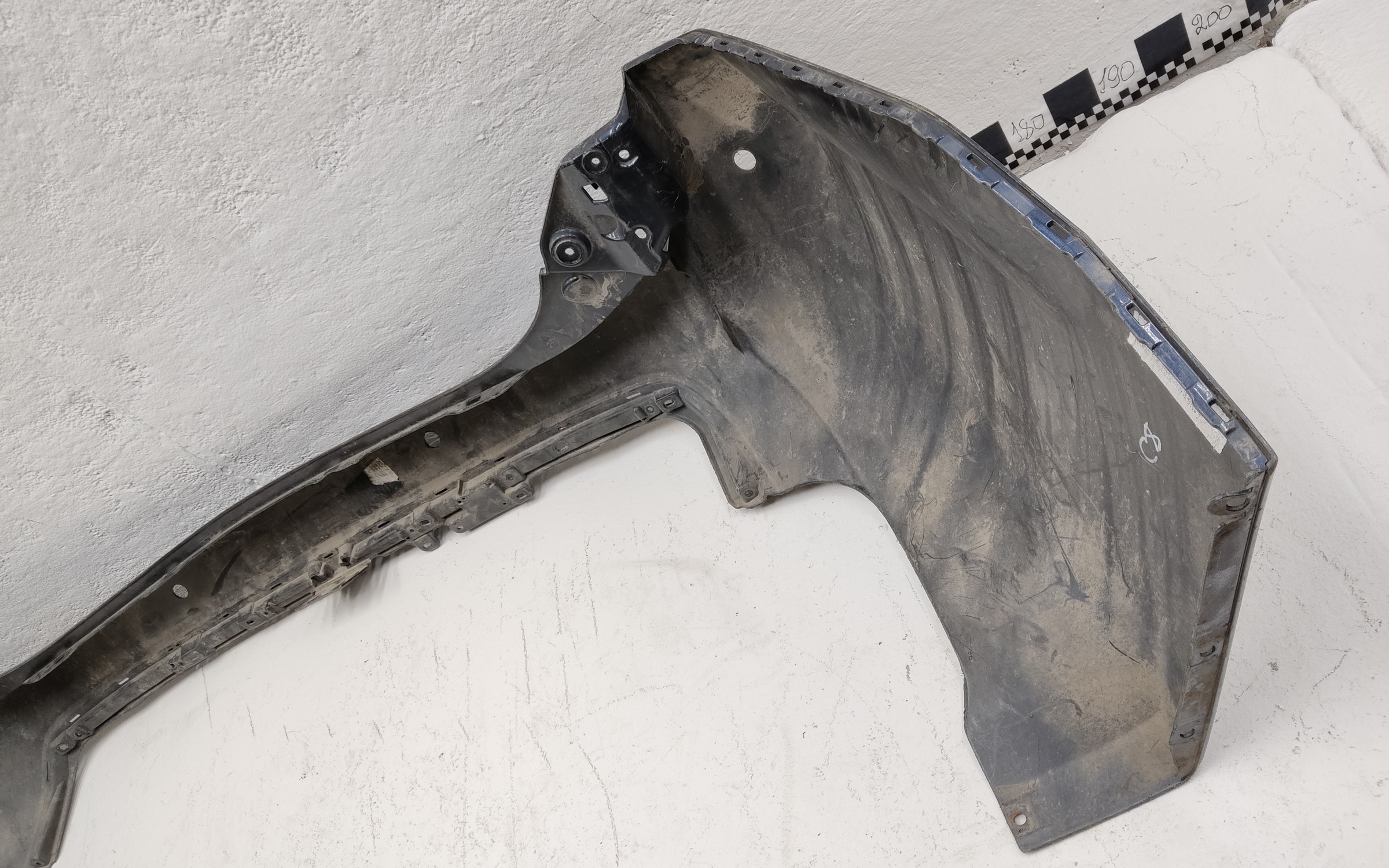 Бампер задний Mitsubishi Pajero Sport 3