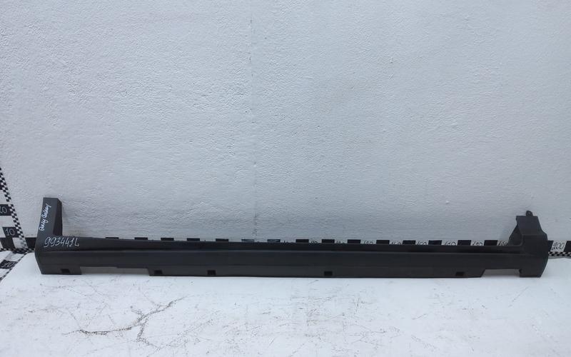 Накладка порога правого Geely Coolray