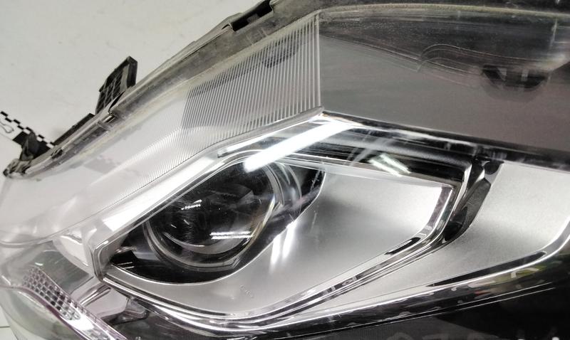 Фара передняя правая Mitsubishi Eclipse Cross LED