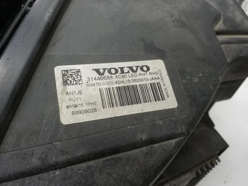 Фара передняя правая Volvo XC90 2 LED