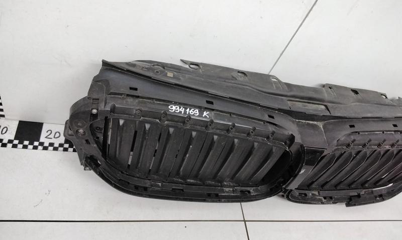 Жалюзи решётки радиатора BMW 5er G30