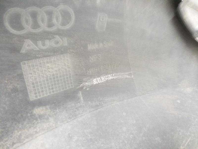 Юбка переднего бампера Audi Q3 1