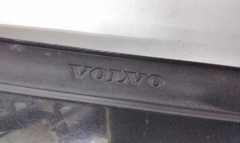 Крыло переднее левое Volvo XC90 1