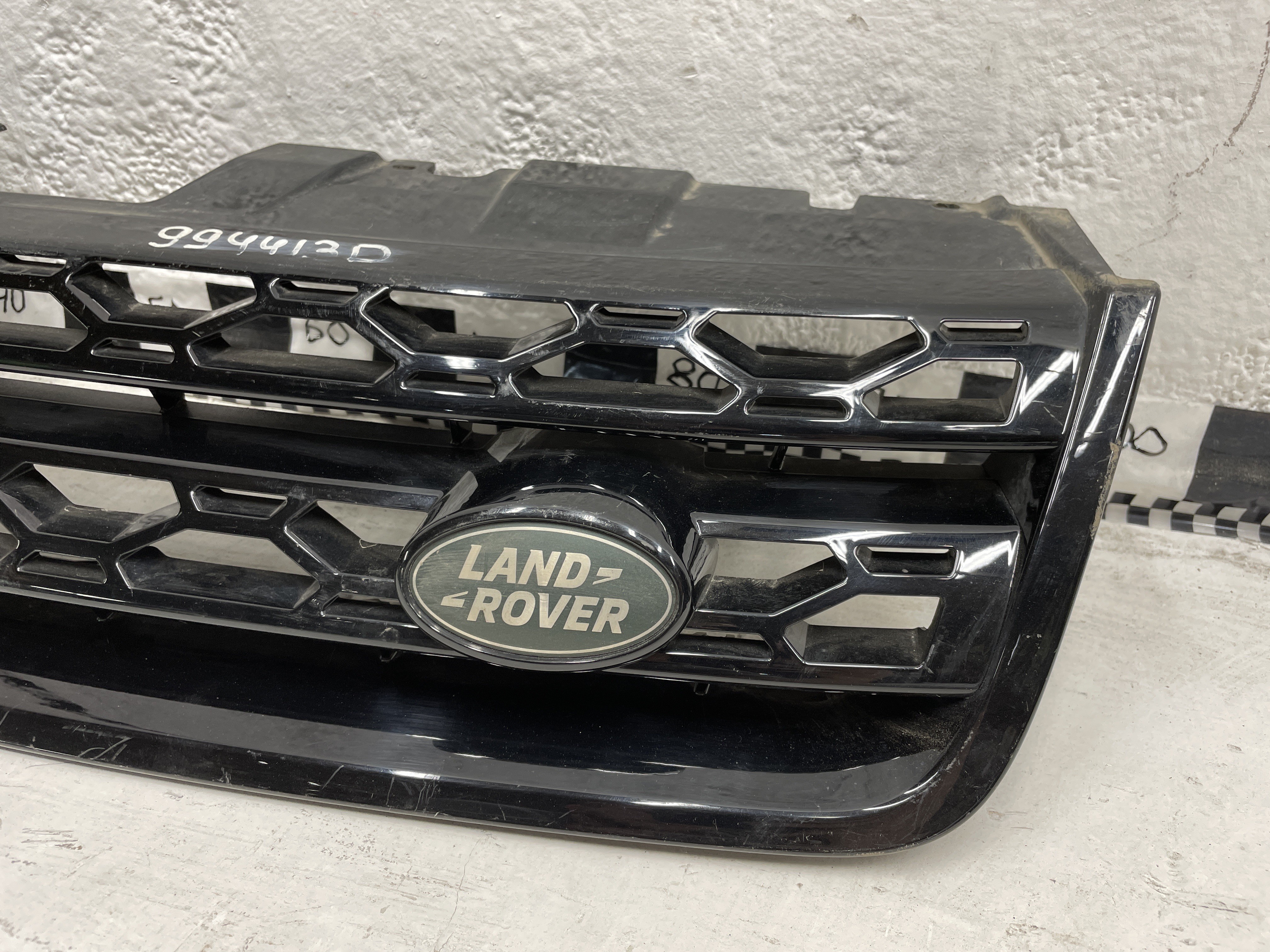 Решетка радиатора Land Rover Discovery Sport