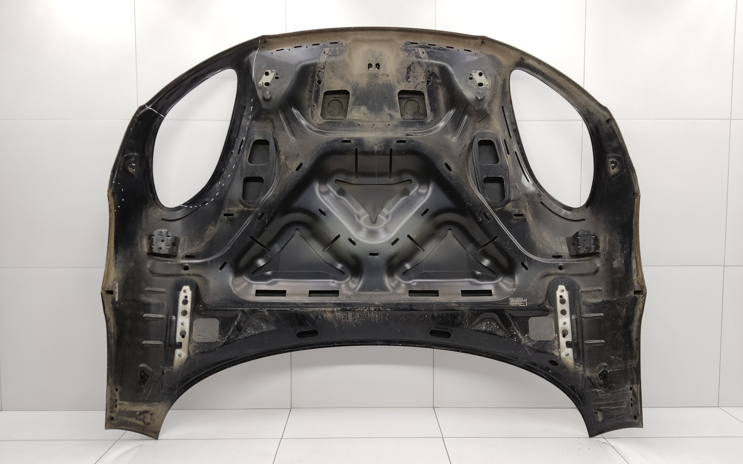 Капот Porsche Macan 1