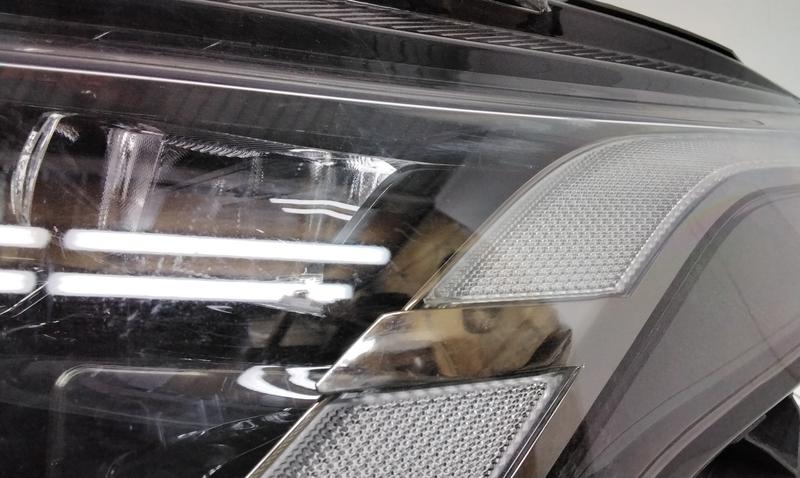 Фара передняя левая Land Rover Discovery Sport Restail LED