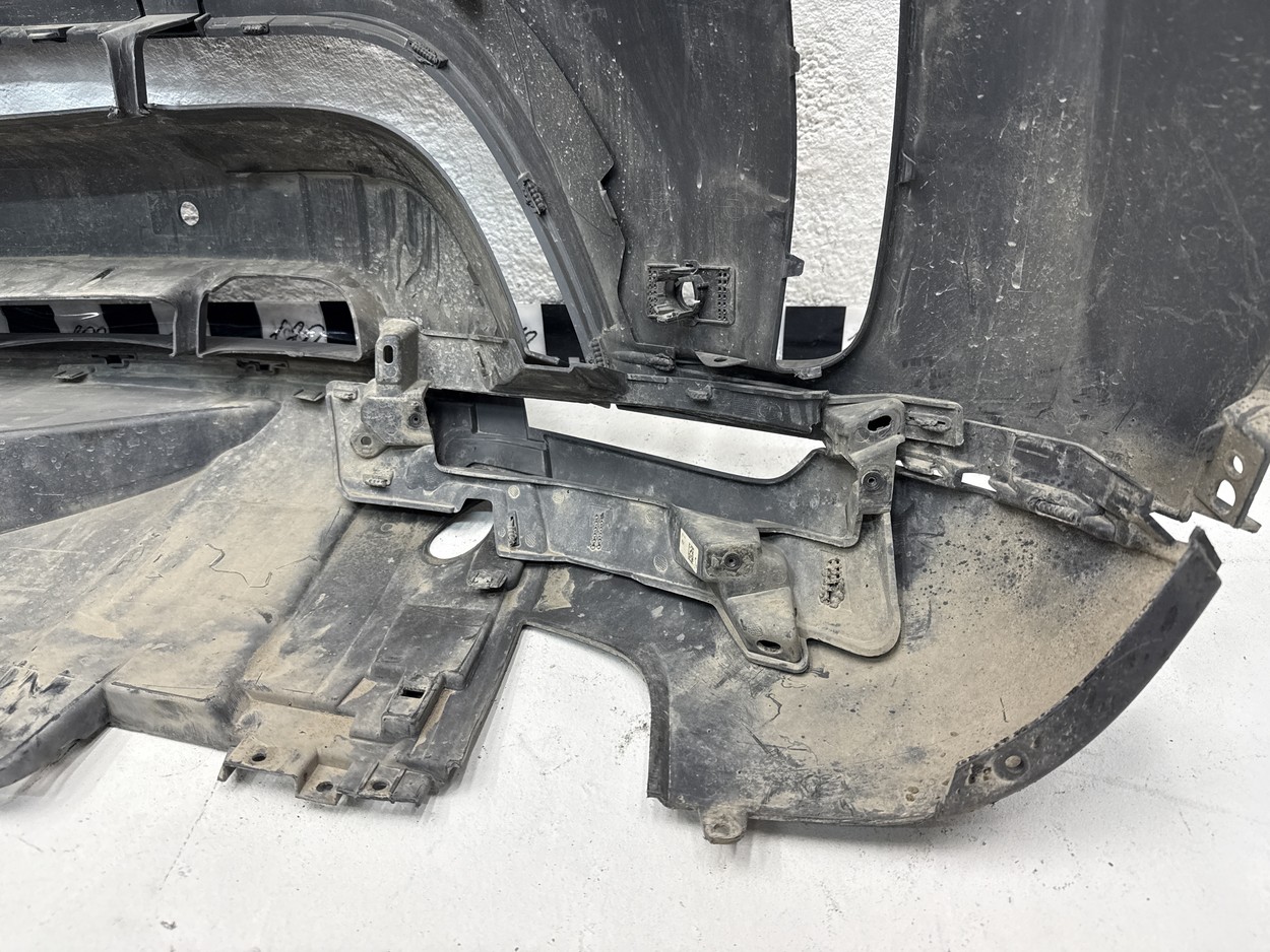 Бампер передний Land Rover Discovery 5