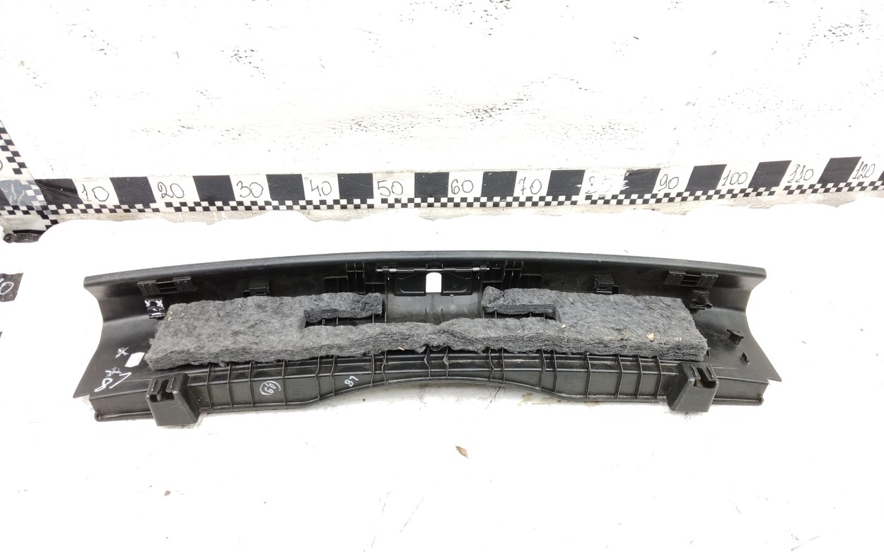 Обшивка задней панели Audi A6 C8
