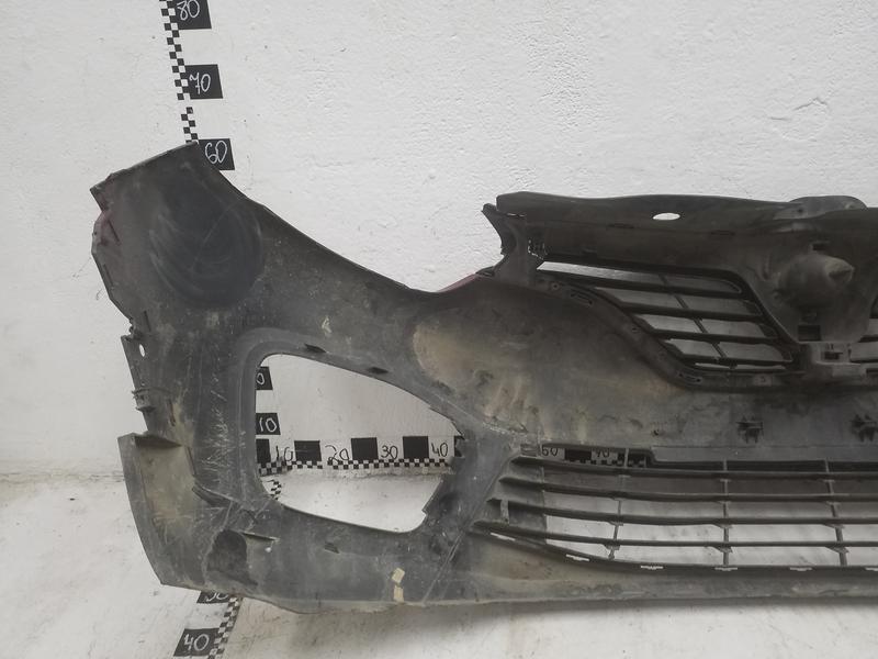 Бампер передний Renault Kaptur