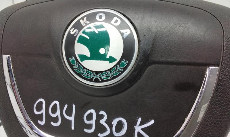 Подушка безопасности водителя " Airbag " Skoda Octavia A5 Restail