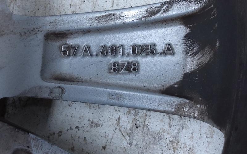 Диск колеса литой Skoda Karoq R16