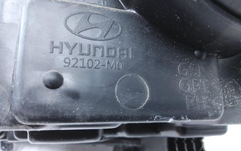 Фара передняя правая Hyundai Creta 1 линза с ДХО черная