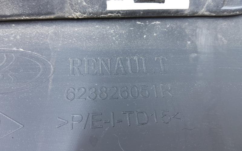 Накладка решетки радиатора Renault Logan 2 Restail