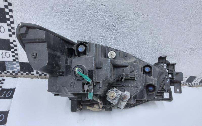 Фара передняя левая Mazda 6 GJ Restail 2 LED ДХО во круг линзы