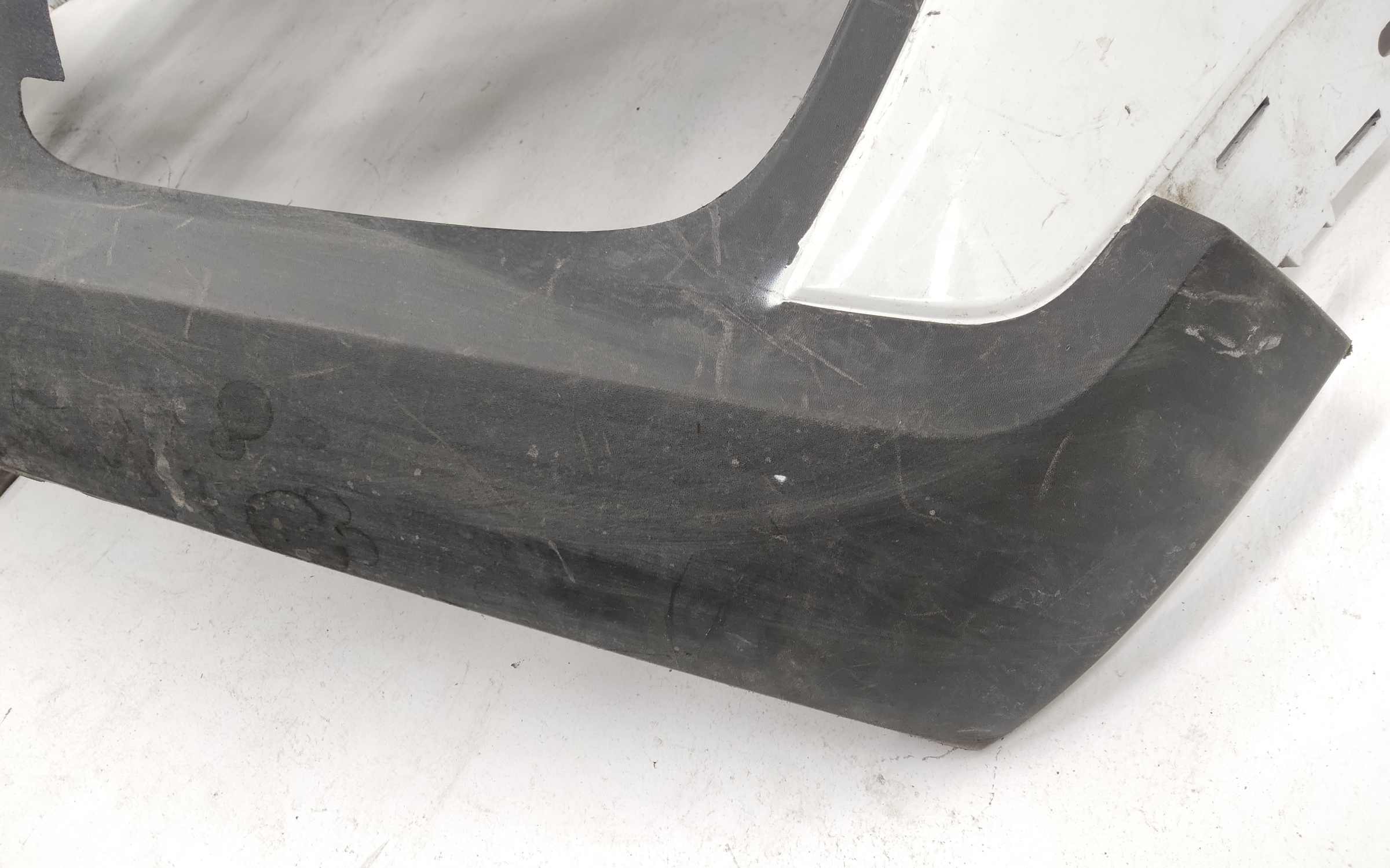 Бампер передний Renault Kaptur