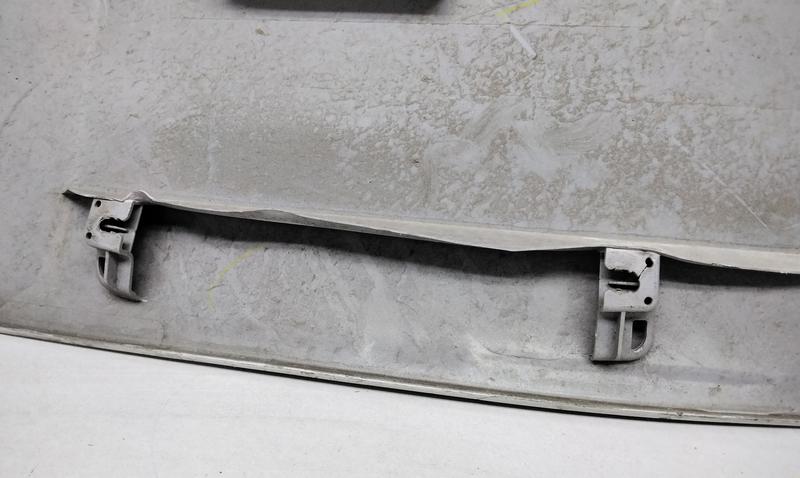 Накладка двери задней правовой Mitsubishi Pajero 4