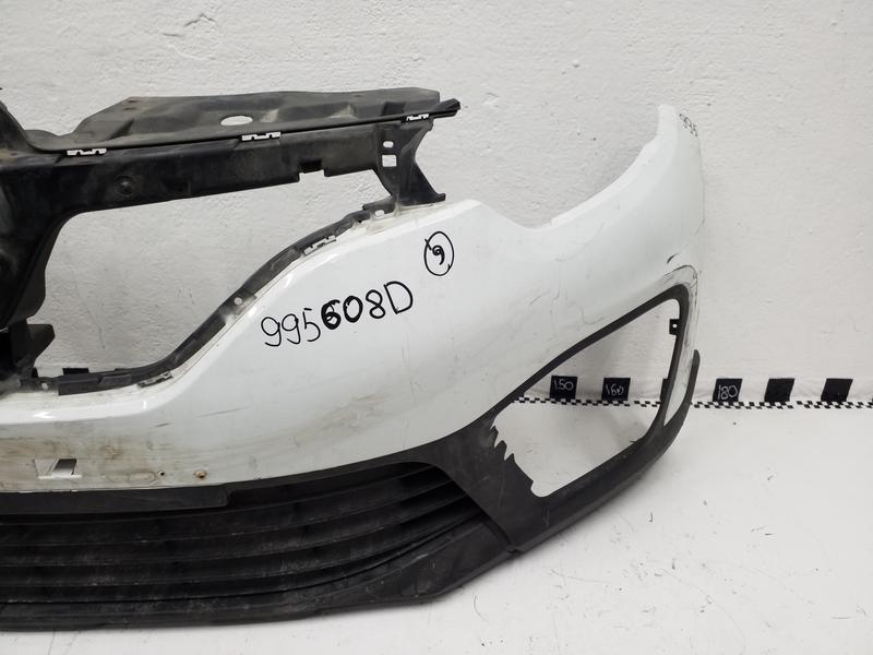 Бампер передний Renault Kaptur