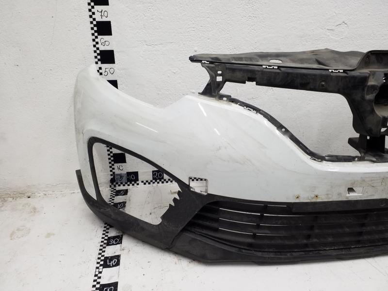 Бампер передний Renault Kaptur