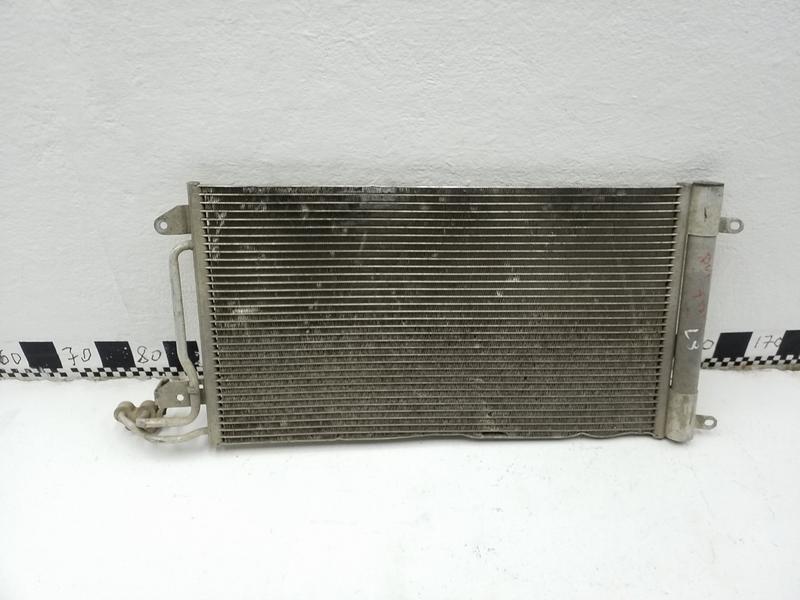 Радиатор кондиционера Volkswagen Polo 5