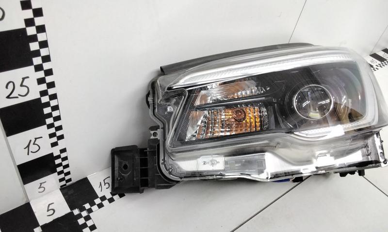 Фара передняя левая Subaru Forester 5 SK LED черная