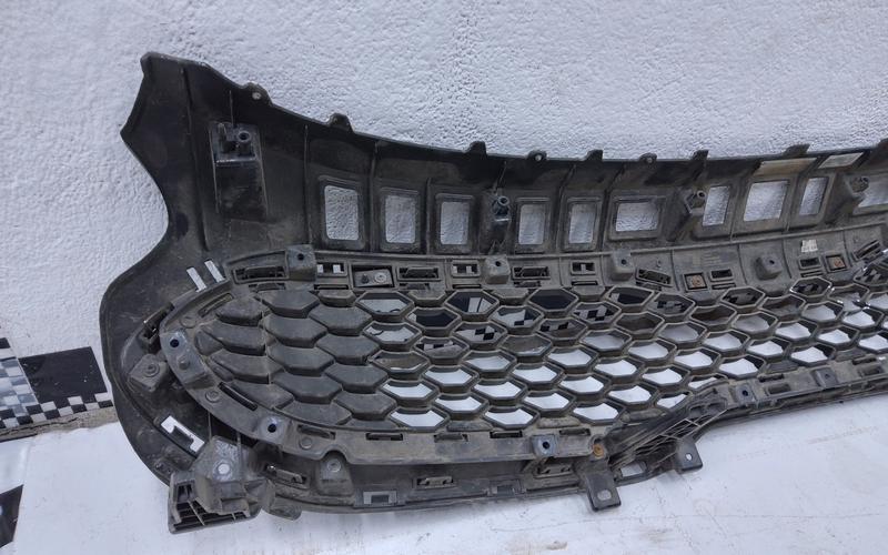 Решетка радиатора Kia Stinger