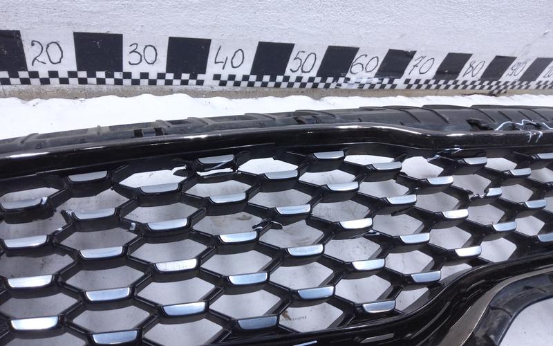 Решетка радиатора Kia Stinger