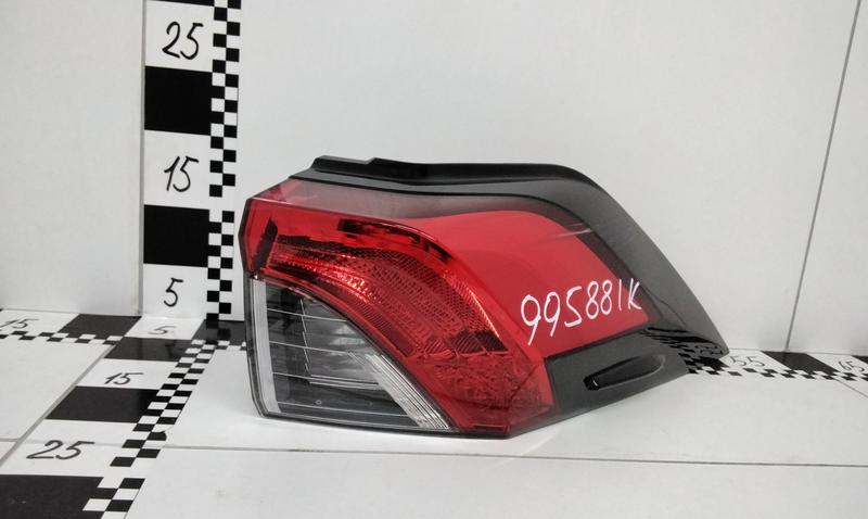 Фонарь задний правый наружный Toyota RAV4 XA50