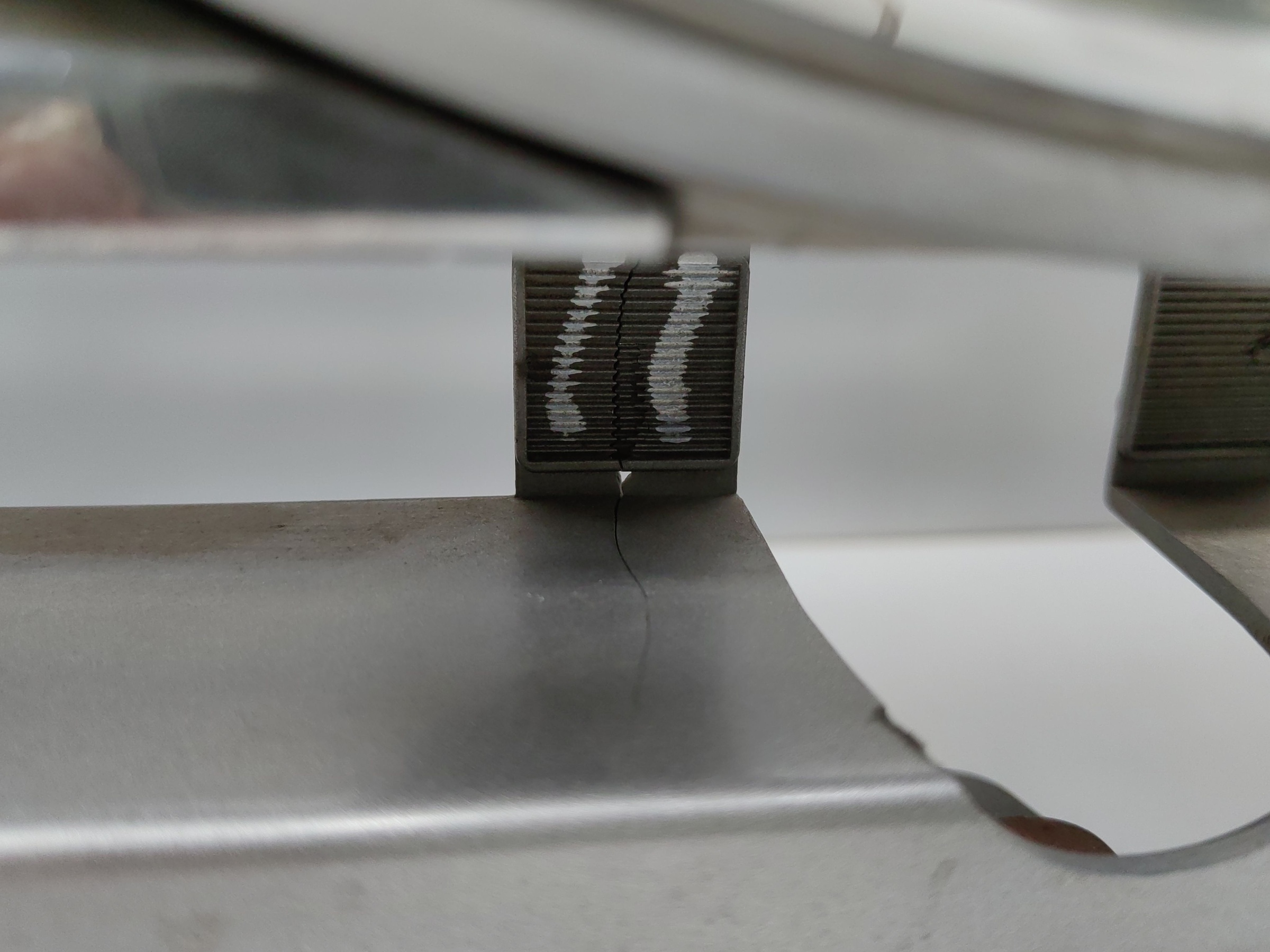 Решетка радиатора Toyota Land Cruiser 200 Restail