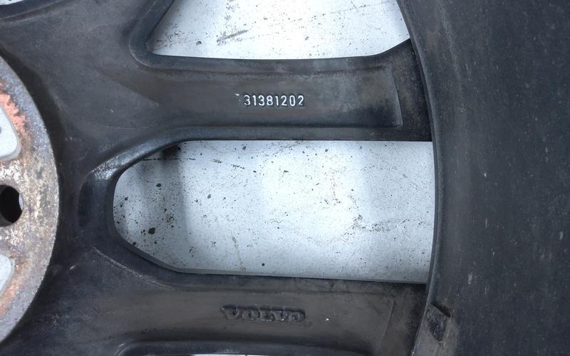 Диск колеса литой Volvo XC90 2 R20