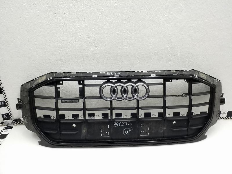 Решётка радиатора под радары Audi Q8