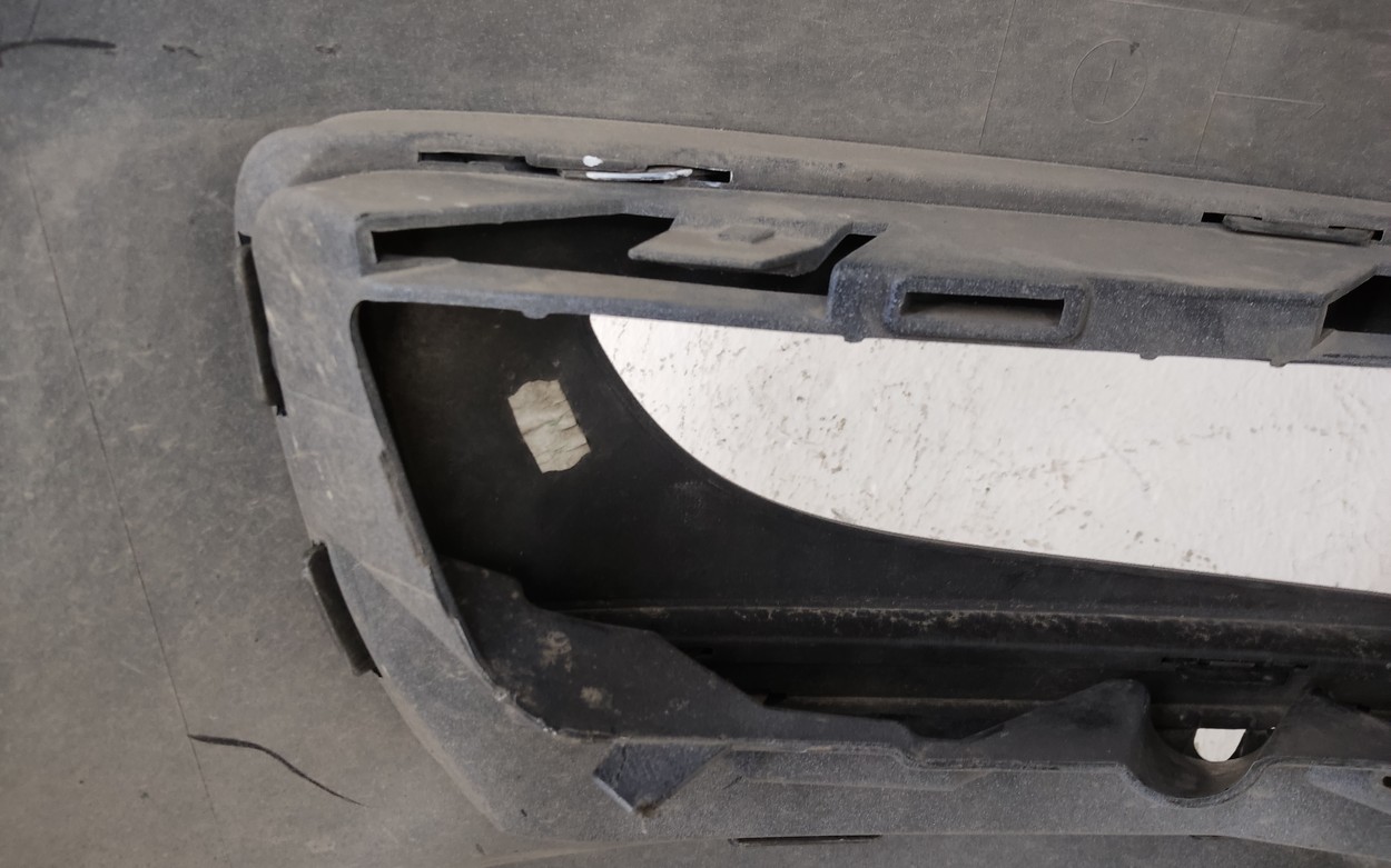 Бампер передний Volkswagen Polo 5 Sedan Restail