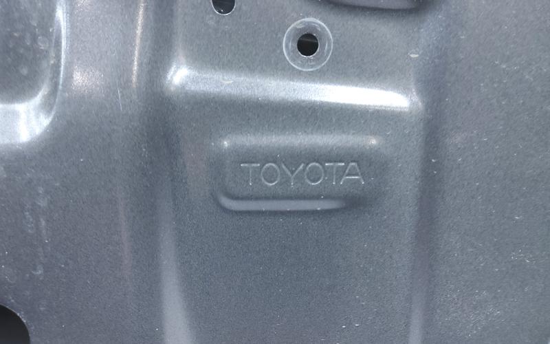 Дверь передняя правая Toyota Hilux 8