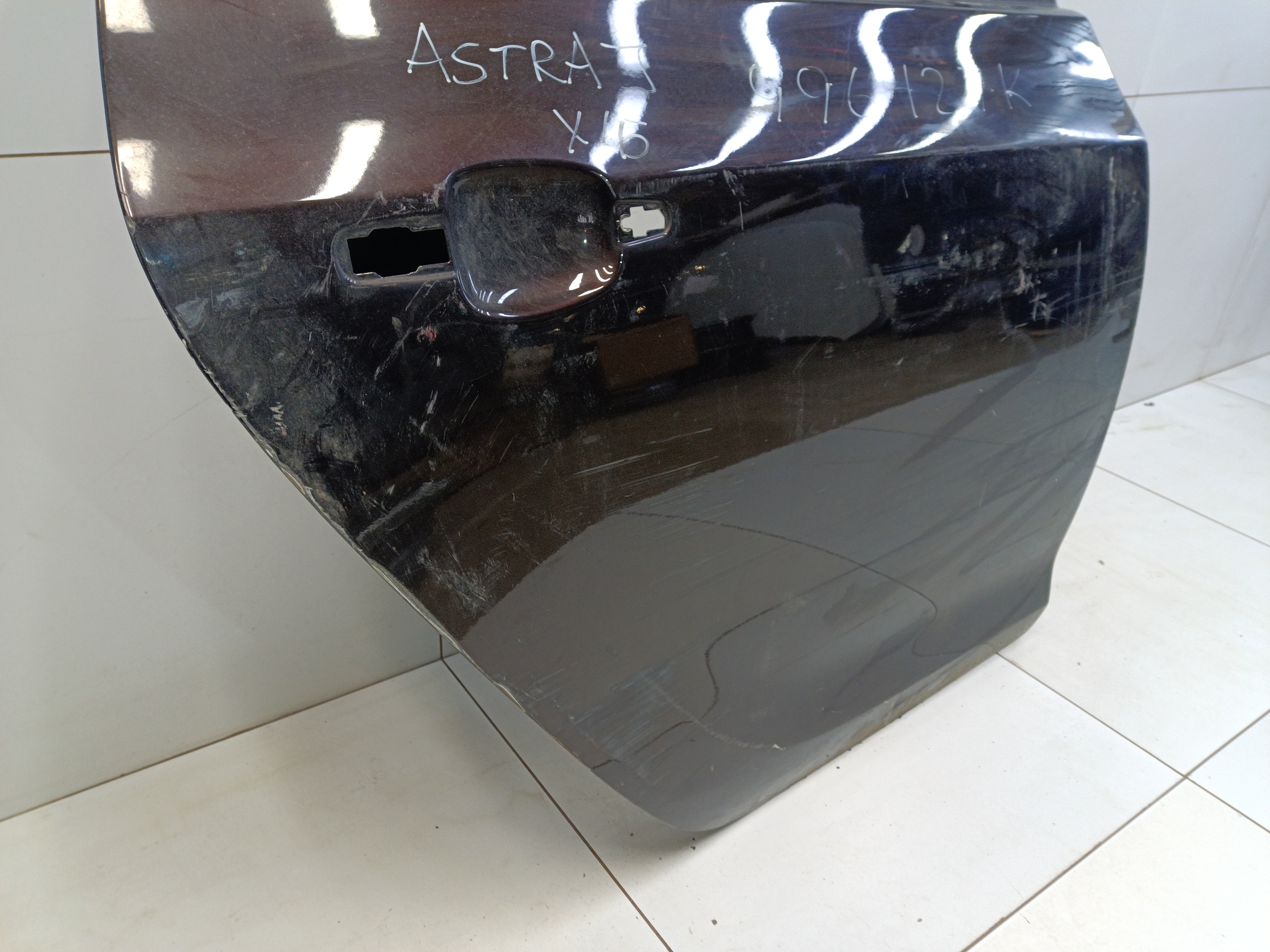 Дверь задняя правая Opel Astra J