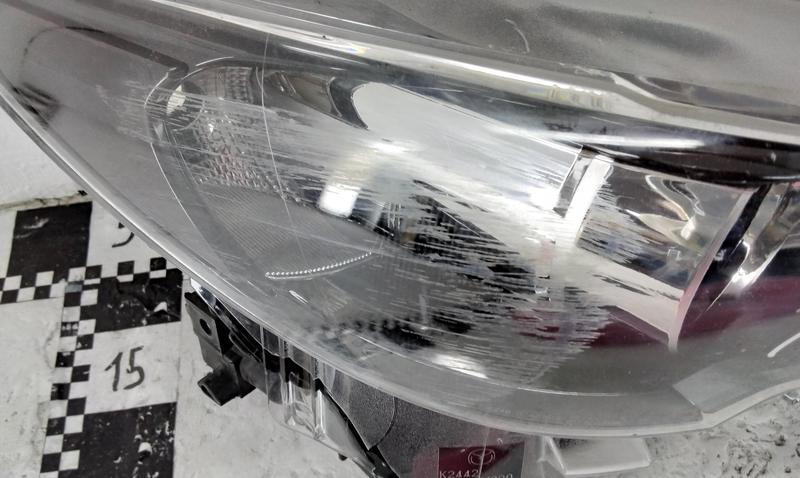 Фара передняя правая Mazda CX-5 2 LED