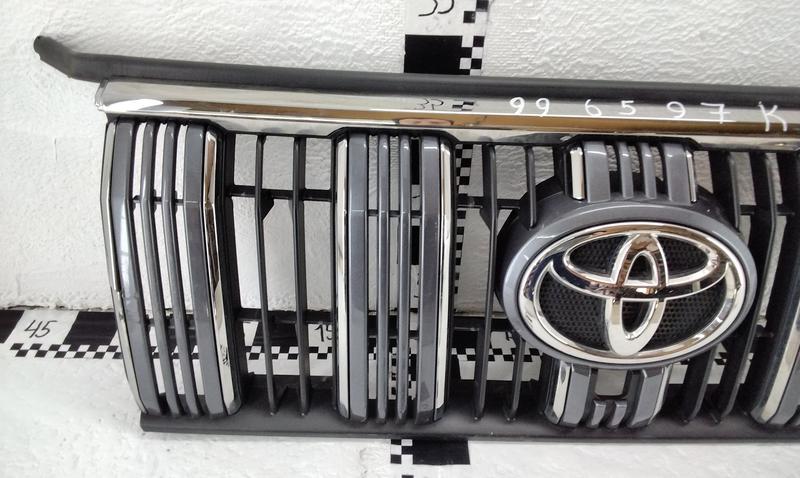 Решётка радиатора Toyota Land Cruiser Prado 150 Restail 2 под камеру