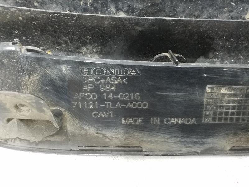 Решетка радиатора Honda CR-V 5