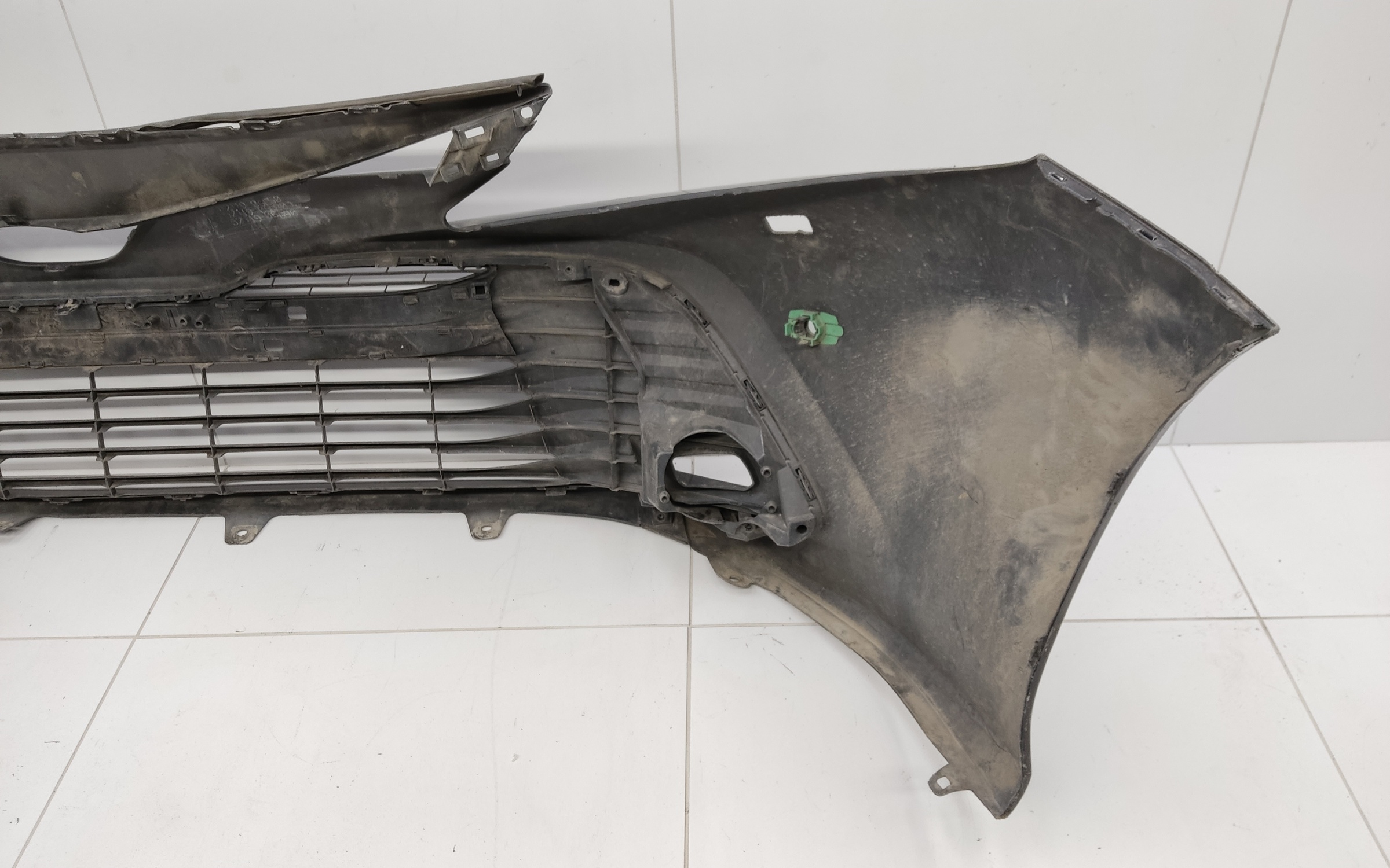 Бампер передний Toyota Camry V70