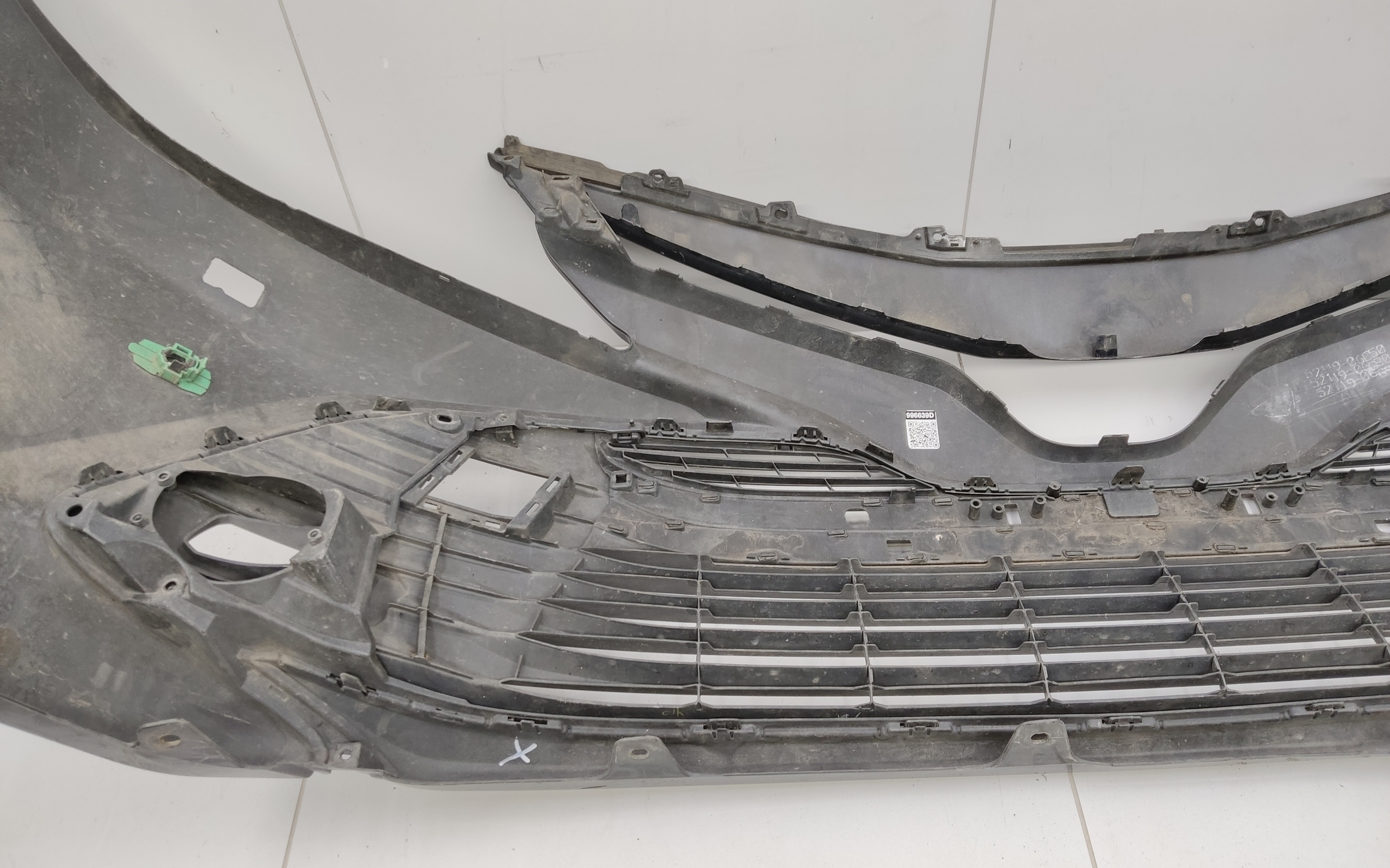 Бампер передний Toyota Camry V70