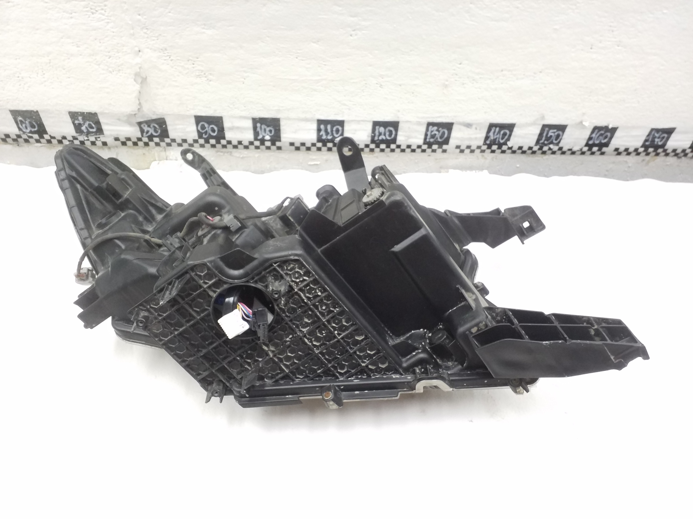 Фара передняя левая Toyota Land Cruiser Prado 150 Restail 2 LED