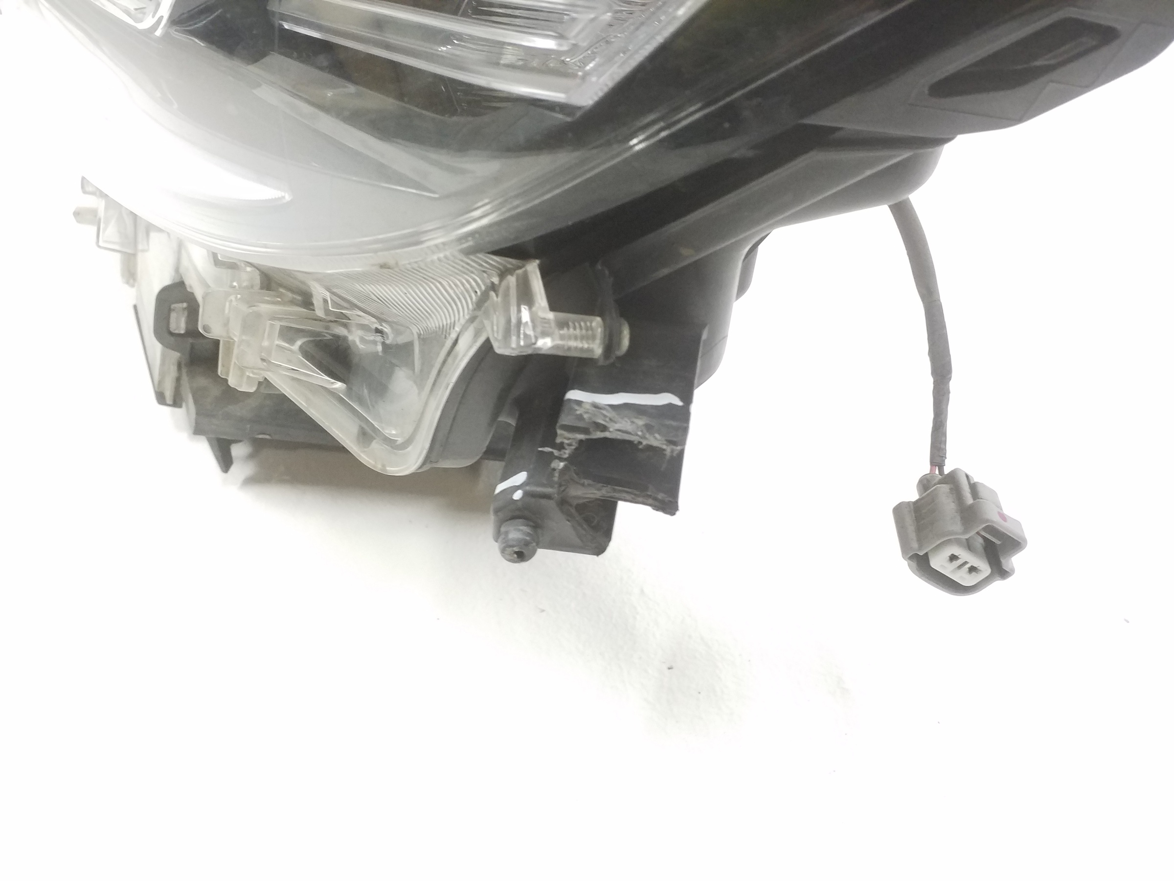 Фара передняя левая Toyota Land Cruiser Prado 150 Restail 2 LED