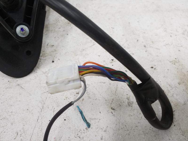 Зеркало заднего вида наружное правое Nissan Juke Restail 15 контактов