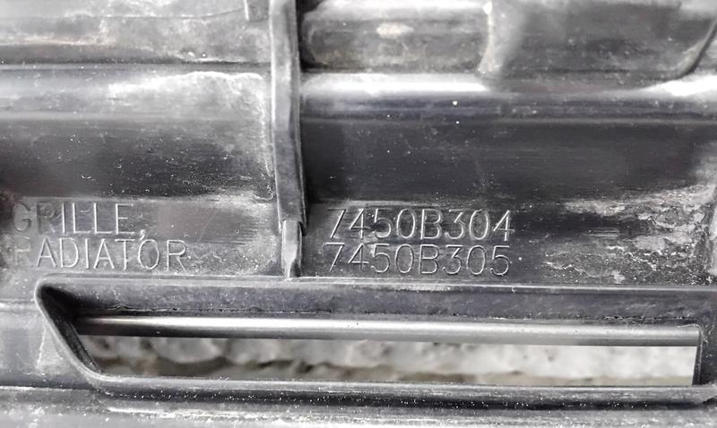 Решетка радиатора Mitsubishi Outlander 3 Restail 3