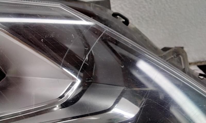 Фара передняя правая Mitsubishi Eclipse Cross LED